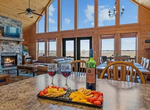 Open Living room and dining room with mountain views!