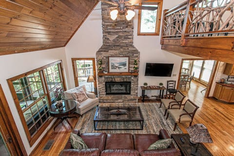 Welcome to your home away from home! Relax and enjoy...you are on mountain time! Gather together and enjoy other's company this summer! 