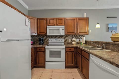 Coffee Machine & More