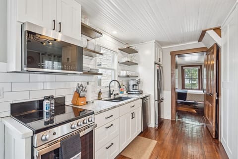 Kitchen with everything you need to cook a meal