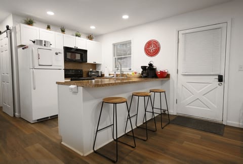 Kitchen- Island Barstool Seating