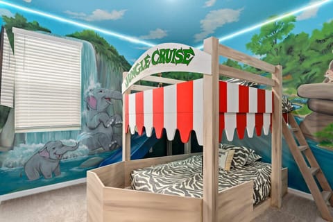 Jungle Cruise Kids Full Bunks w/ Bathroom
