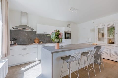 Spacious and fully equipped kitchen