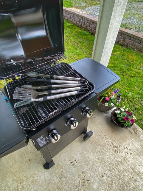 Alternative option to cooking; Bbq available to you on covered patio.