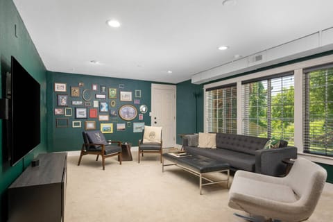 Welcome to the East Tabor Escape. We hope we get to host you at this charming Portland rental. Please reach out with any questions.