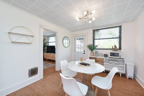 537ab9be 9ae6 44f6 873c 8fa3b94e4f9c