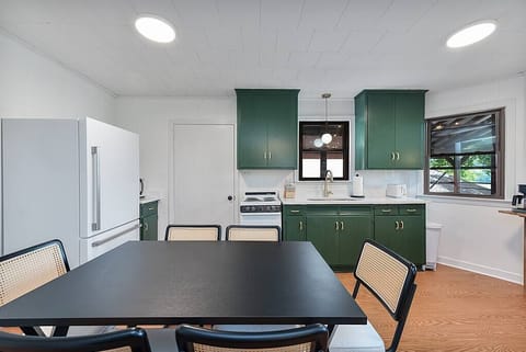 Bfaca34c 9c0d 49e0 9a2c 11e0ece38a37