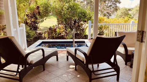 Stunning patio and garden for your privacy. With a plunge pool for you to relax.