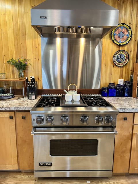 Gourmet stove and oven, kitchen is complete