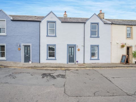 Exterior | Harbour View - Harbour Cottages, Dunure, near Ayr