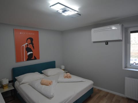 Dreibettzimmer Ohne Storno - Hotel Mittelpunkt Villach House in Villach