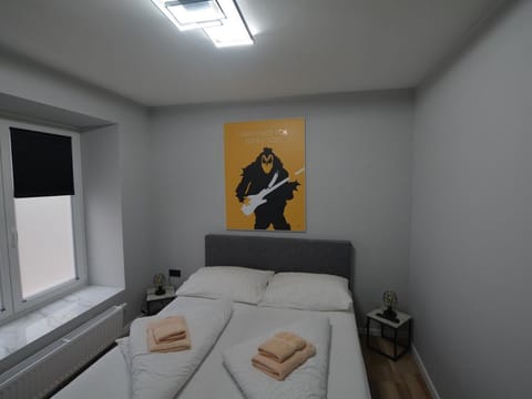 Doppelbettzimmer Ohne Storno - Hotel Mittelpunkt Villach House in Villach