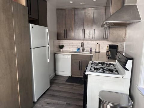 670fefae e3f6 4fc4 bc37 e158c65b0271