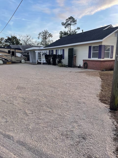 Parking pad for large boats
