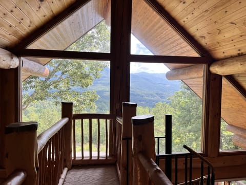 Handrail, Hardwood, Railing, Indoors, Architecture