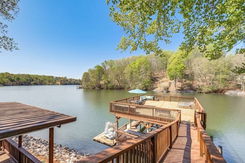 Moneta Vacation Rental | 4BR | 3BA | 3,250 Sq Ft | Step-Free Access