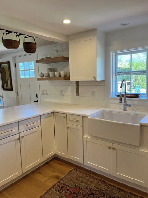Brand new kitchen - just beautiful!