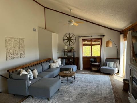 Spacious living room