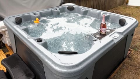 New Private Hot Tub!