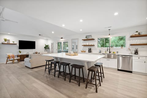 Large Kitchen, Open Dining Area & Living Room