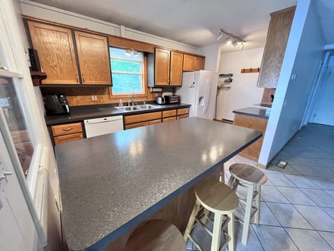 Large kitchen stocked with essentials. Dishwasher, Air fryer, Keurig & more! 