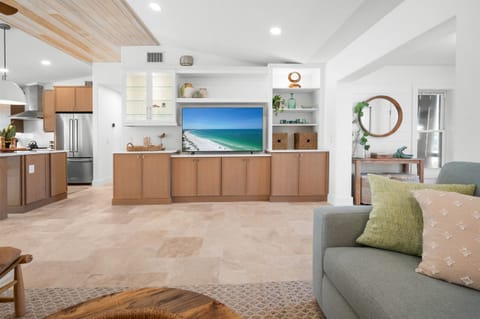 Smart TV with streaming options