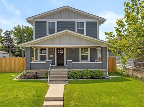 Beautiful Spacious House near downtown