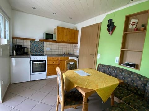 Apartment 5 - on the water side - Schiller Apartments Apartment in Villach