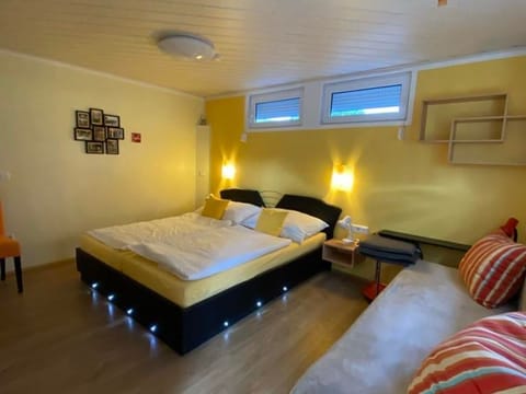 Apartment 5 - on the water side - Schiller Apartments Apartment in Villach