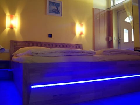 Ferienwohnung 4 - Gartenseitig - Ferienwohnungen Schiller Apartment in Villach