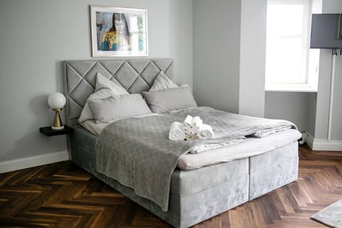 Double bed