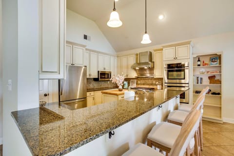 Kitchen | Coffee Maker | Dishwasher | Toaster Oven