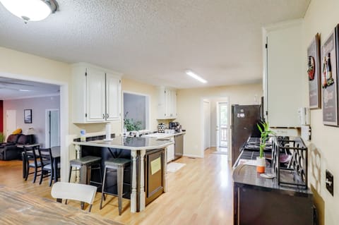 Kitchen | Cooking Basics | Dishware & Flatware