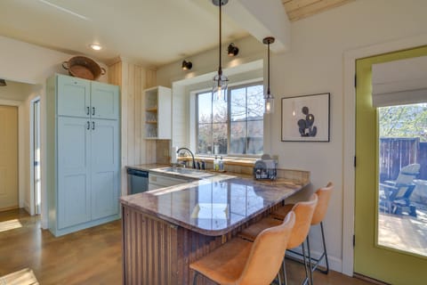 Breakfast Bar | 1st Floor