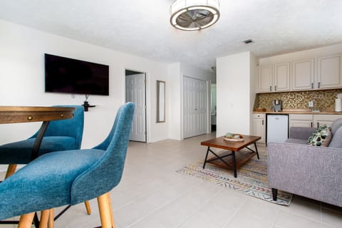 Upstairs Living Area