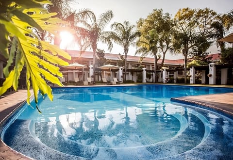 Outdoor Swimming pool