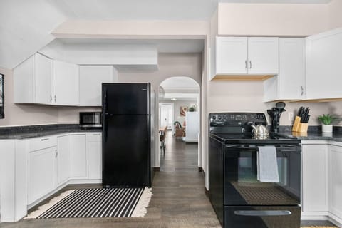 Plenty of counter space for meal prep!