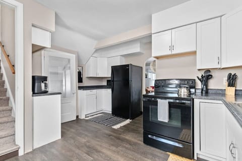 All the kitchen essentials are provided to make preparing your meals easier!