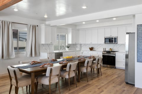 833-S-Pacific-St-Pixer-Pros-San-Diego-Real-Estate-Photography-95