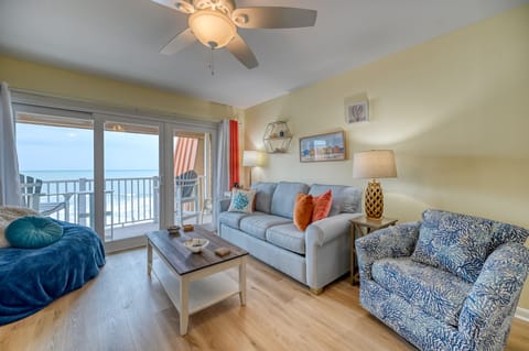 One of the few queen sleepers in a Topsail Dunes 1BR