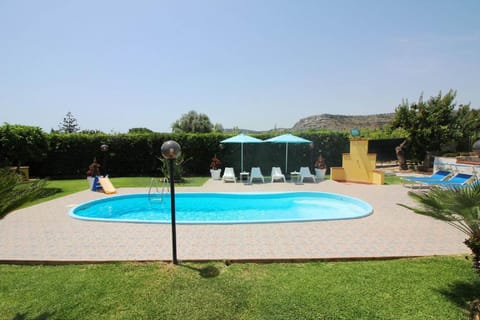 Holiday Home Swimming Pool