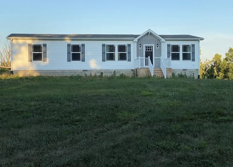 We like to call it our farmhouse ❤️