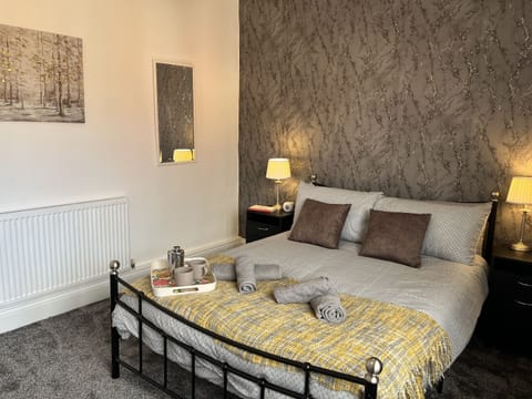 Bedroom 2 - Comfy double bed for a good nights rest 