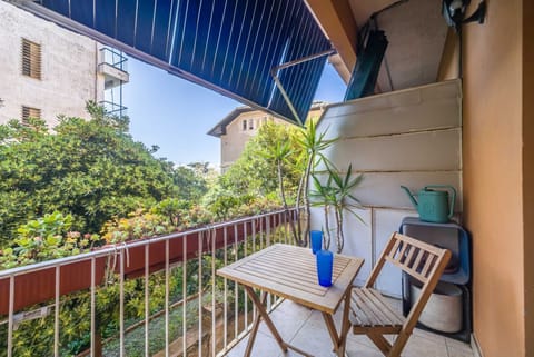 Cozy apartment is located in a strategic position to visit the renowned Ligurian Riviera, suitable for families or groups of friends. Convenient for visiting the nearby towns of the Gulf of Tigullio, such as Chiavari, Santa Margherita and Portofino up to Apartment in Lavagna