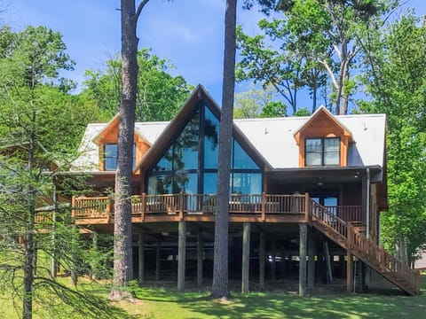 Back of Lodge
