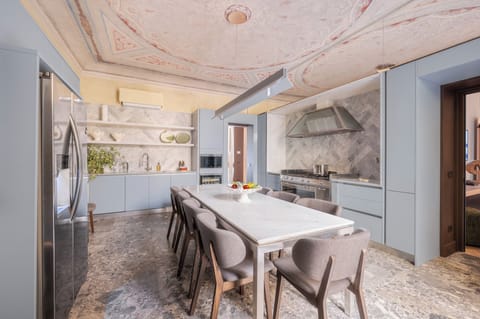 Wonderful and professionally equipped kitchen