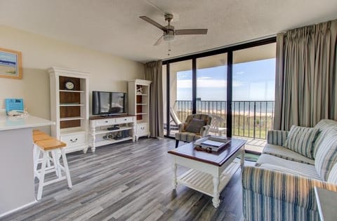 Atlantic Towers 204-large-001-011-Main Living Area-1500x986-72dpi