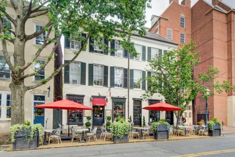 Welcome to our charming 2-bedroom loft nestled in a historic 1790 building at the heart of Old Town Alexandria. Enjoy easy access to nearby public parking and just steps away from King St, where local cafes, bars, and shops await. Experience the ideal fusion of historical charm and urban convenience right here.