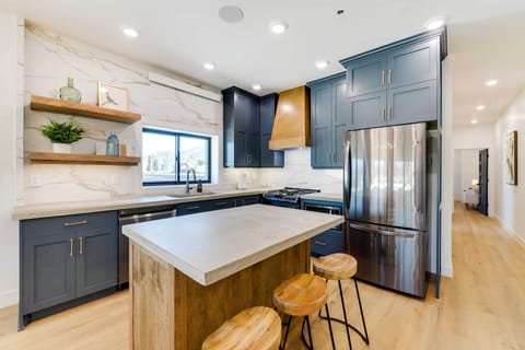 Kitchen | Coffee Maker | Blender