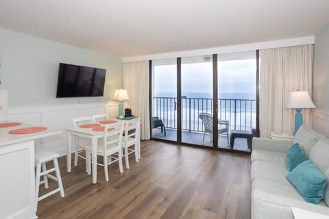 Living Area to sea view